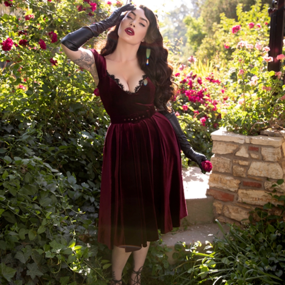 Bnwt La Femme En Noir Oxblood Baudelaire Swing Dress size 4xl for sale